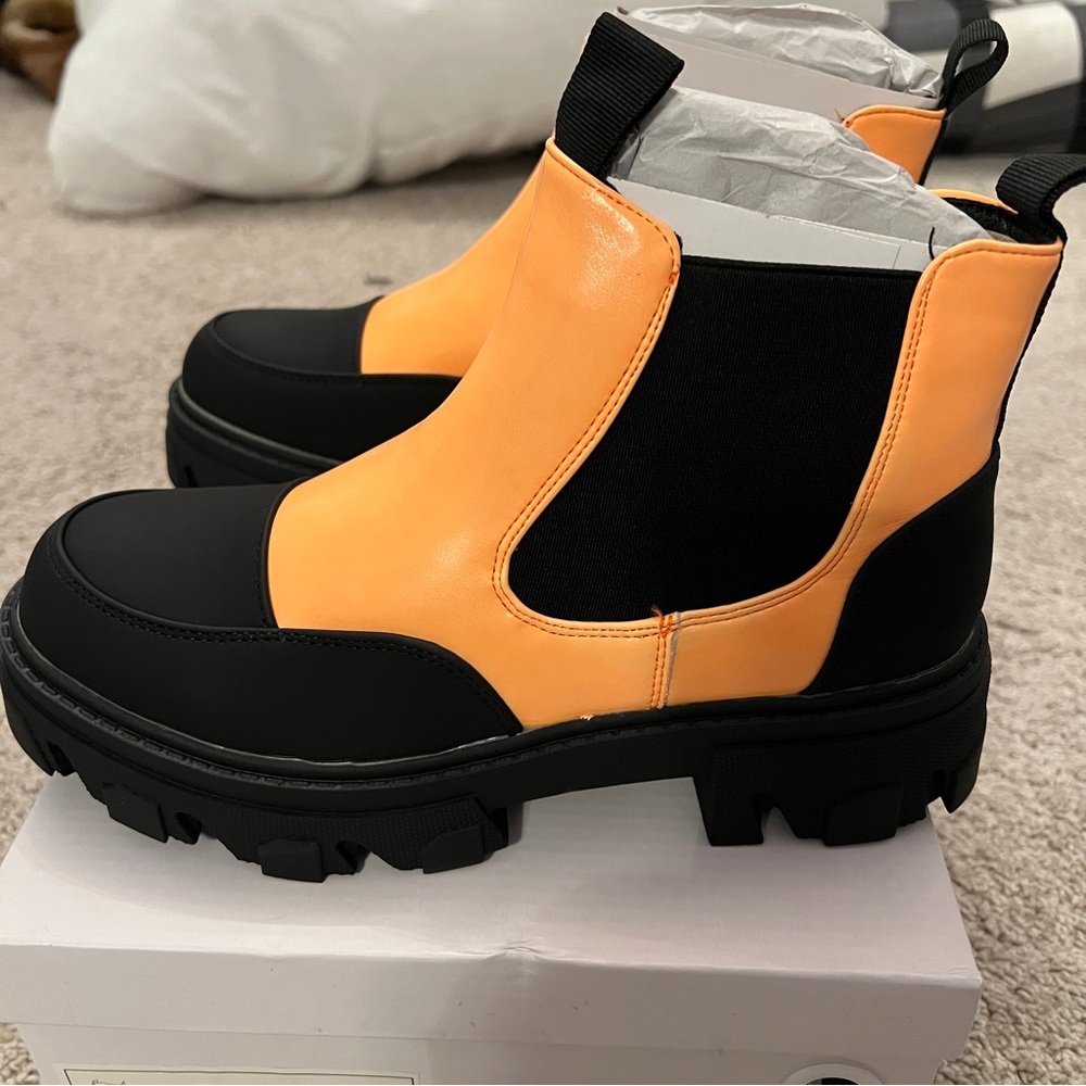 Mata Neon Dreams Combat Style Boots - Picture 2 of 10